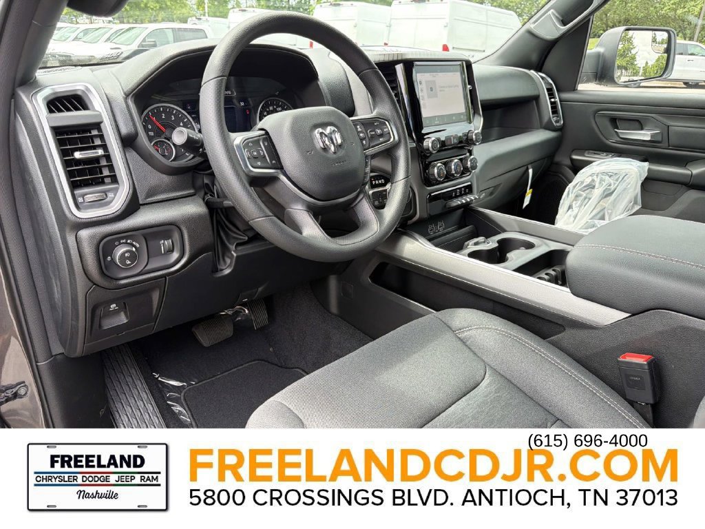 New 2026 RAM 1500 Express AWD/4WD image 22