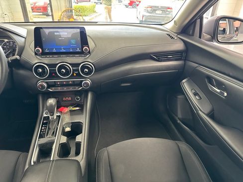 Used 2025 Nissan Sentra SV FWD image 42