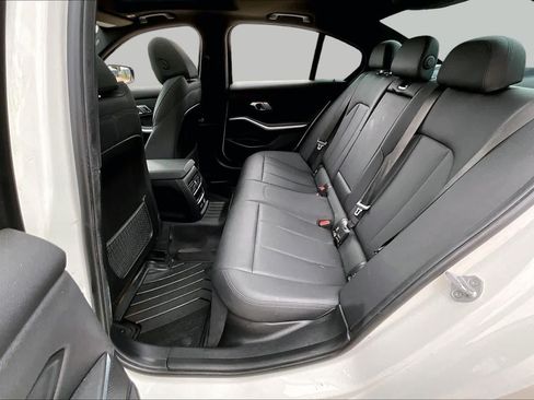 Used 2020 BMW 330i Sedan w/ Convenience Package RWD image 20