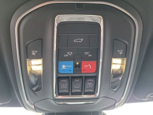 New 2026 Jeep Cherokee Overland w/ Advanced Pro Tech Group image 31