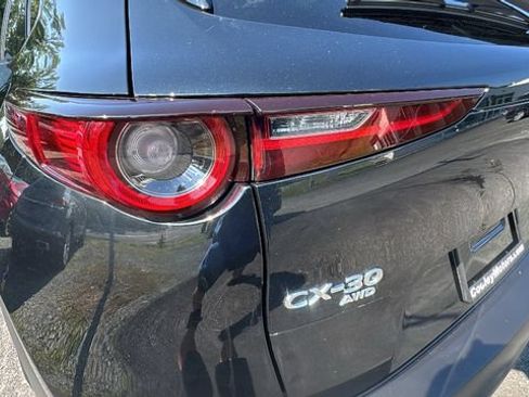 Used 2023 MAZDA CX-30 AWD 2.5 S w/ Premium Package image 9