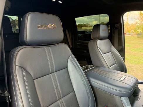 Used 2024 Chevrolet Silverado 3500 High Country image 21