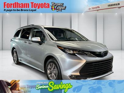 Used 2024 Toyota Sienna XLE