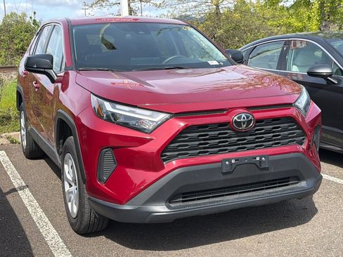 Used 2024 Toyota RAV4 LE image 2