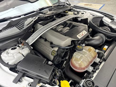 Used 2016 Ford Mustang GT Premium w/ Equipment Group 401A RWD image 72