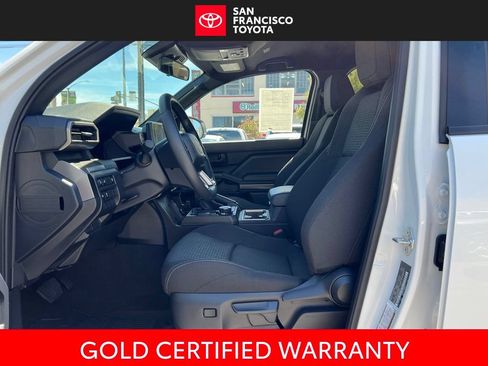 Certified 2026 Toyota 4Runner SR5 AWD/4WD image 11