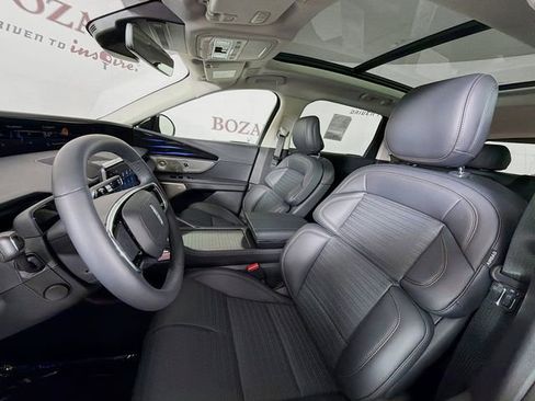 New 2026 Lincoln Nautilus Reserve AWD/4WD image 23