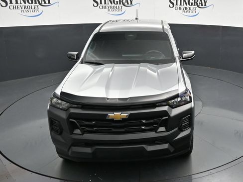 Used 2024 Chevrolet Colorado W/T w/ Technology Package RWD image 10