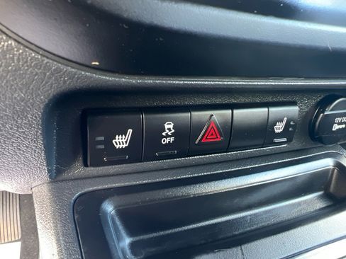 Used 2016 Jeep Patriot 4WD image 35