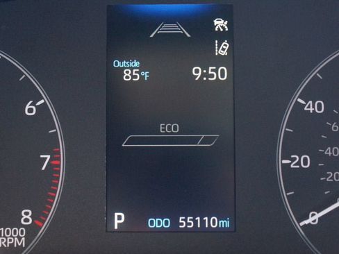 Used 2024 Toyota Corolla LE FWD image 4