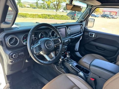 Used 2022 Jeep Wrangler Unlimited Rubicon 4xe image 7