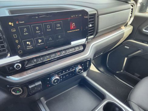 New 2025 GMC Sierra 2500 SLT w/ SLT Premium Package image 26