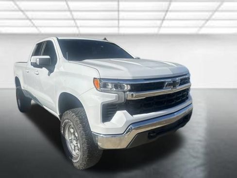 Used 2023 Chevrolet Silverado 1500 LT AWD/4WD image 1