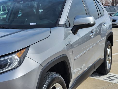 Used 2019 Toyota RAV4 Limited w/ Limited Grade Weather Package image 11