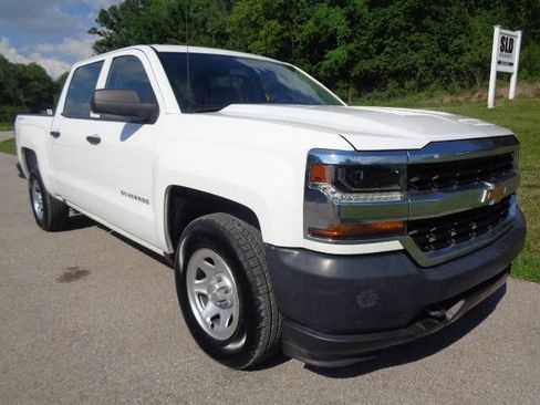 Used 2018 Chevrolet Silverado 1500 W/T w/ Trailering Package AWD/4WD image 8