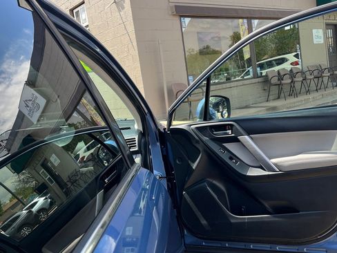 Used 2016 Subaru Forester 2.5i Limited AWD/4WD image 11