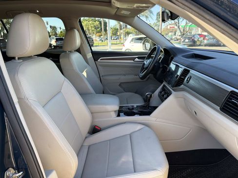 Used 2022 Volkswagen Atlas SE w/ Panoramic Sunroof Package image 31