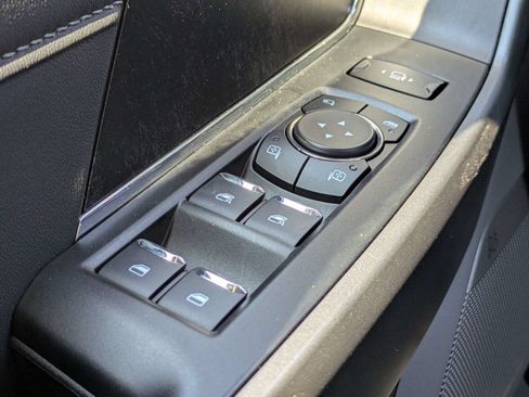 New 2026 Ford F250 XLT w/ XLT Premium Package AWD/4WD image 27