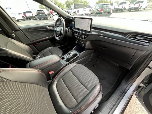 Used 2024 Ford Escape ST-Line Elite AWD/4WD image 19