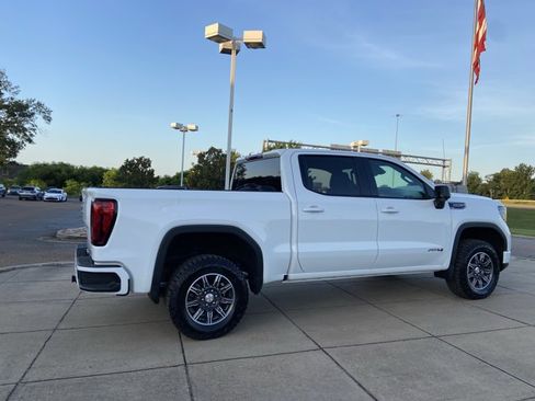 Used 2025 GMC Sierra 1500 AT4 AWD/4WD image 12