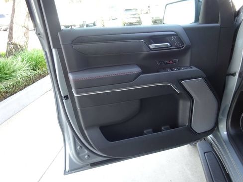 New 2026 GMC Sierra 1500 AT4X w/ LPO, Black Badging Package AWD/4WD image 27