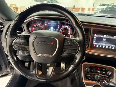 Used 2022 Dodge Challenger R/T w/ Blacktop Package image 17