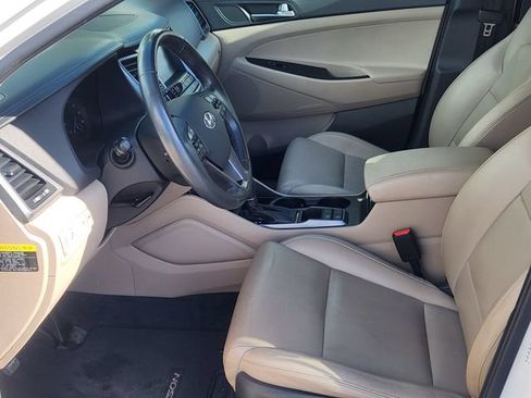 Used 2016 Hyundai Tucson Limited FWD image 12