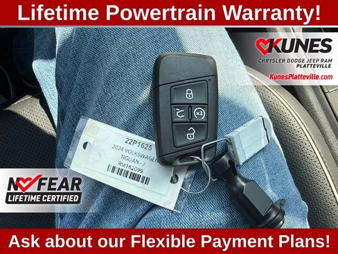 Used 2024 Volkswagen Tiguan SEL R-Line w/ MDO Package, Two-Row AWD/4WD image 31