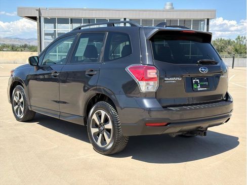 Used 2018 Subaru Forester 2.5i Premium w/ All-Weather Package AWD/4WD image 11