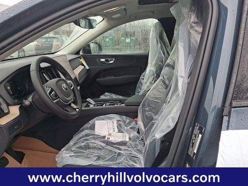 New 2026 Volvo XC60 B5 Core w/ Protection Package Premier image 10
