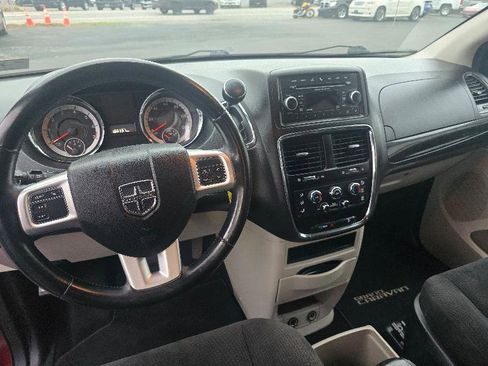 Used 2015 Dodge Grand Caravan SE w/ Quick Order Package 29E SE image 9