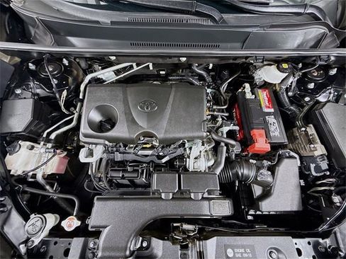 Certified 2020 Toyota RAV4 LE image 27