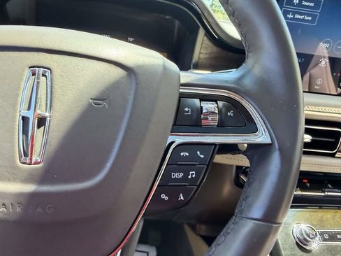 Used 2022 Lincoln Nautilus Reserve AWD/4WD image 28