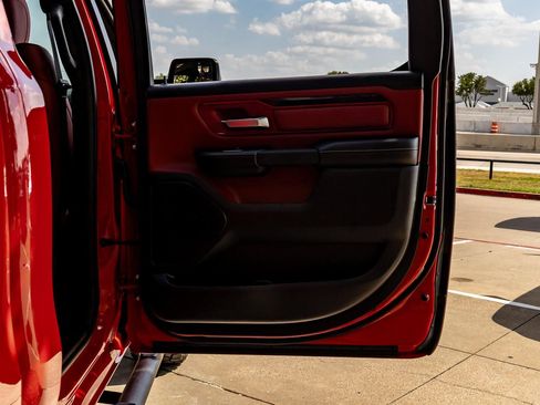Used 2021 RAM 1500 Rebel AWD/4WD image 36