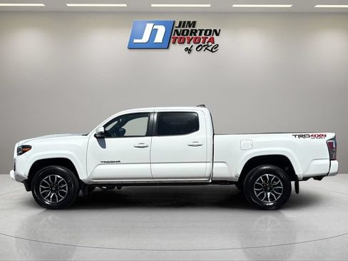 Used 2023 Toyota Tacoma TRD Sport w/ Advanced Technology Package AWD/4WD image 8