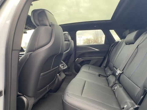 New 2026 Cadillac Lyriq Luxury image 6