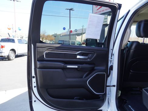 Used 2020 RAM 1500 Laramie w/ Off Road Group image 21