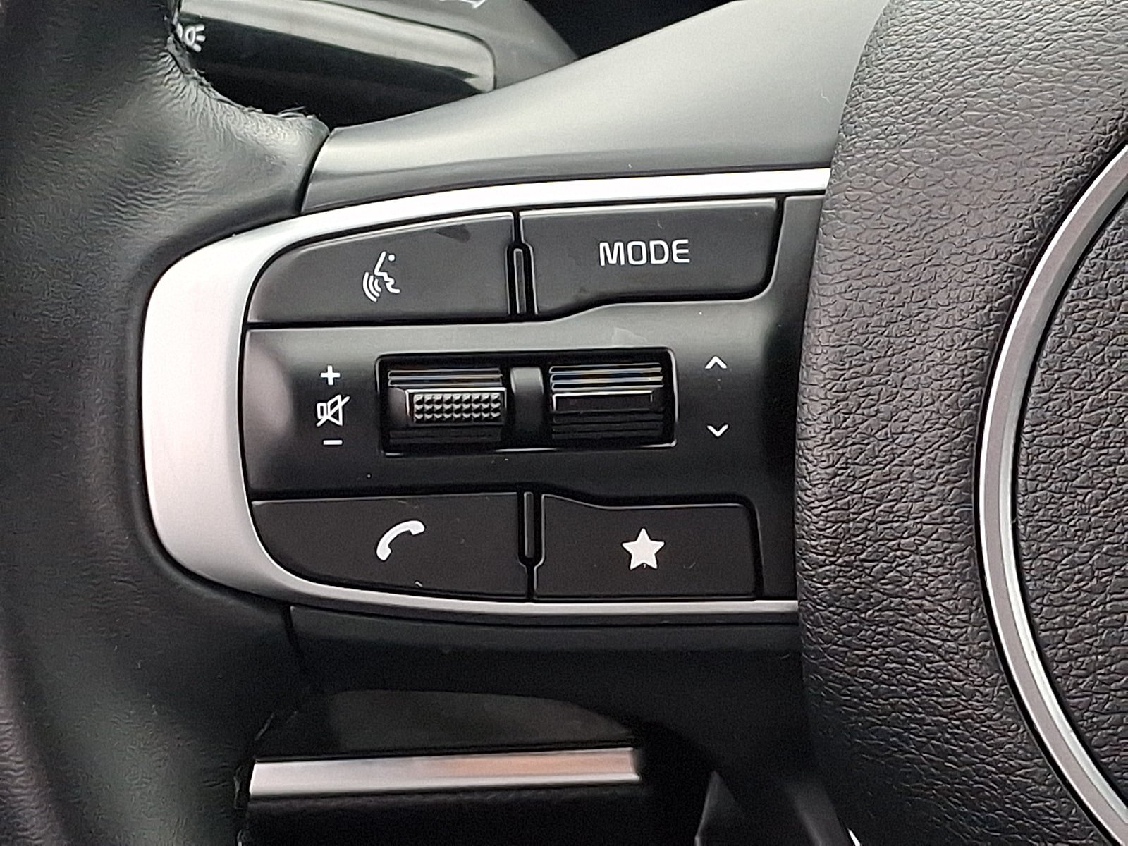 Used 2024 Kia Sportage EX AWD/4WD image 21