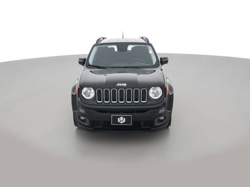 Used 2016 Jeep Renegade Latitude FWD image 2