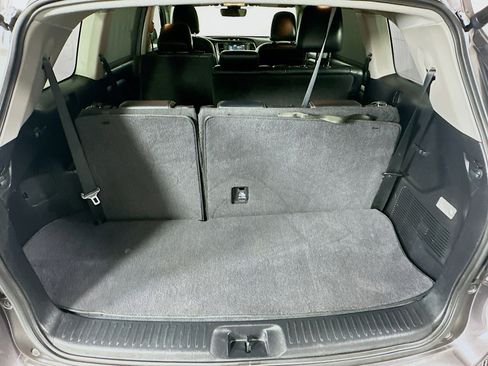 Used 2017 Toyota Highlander XLE image 29