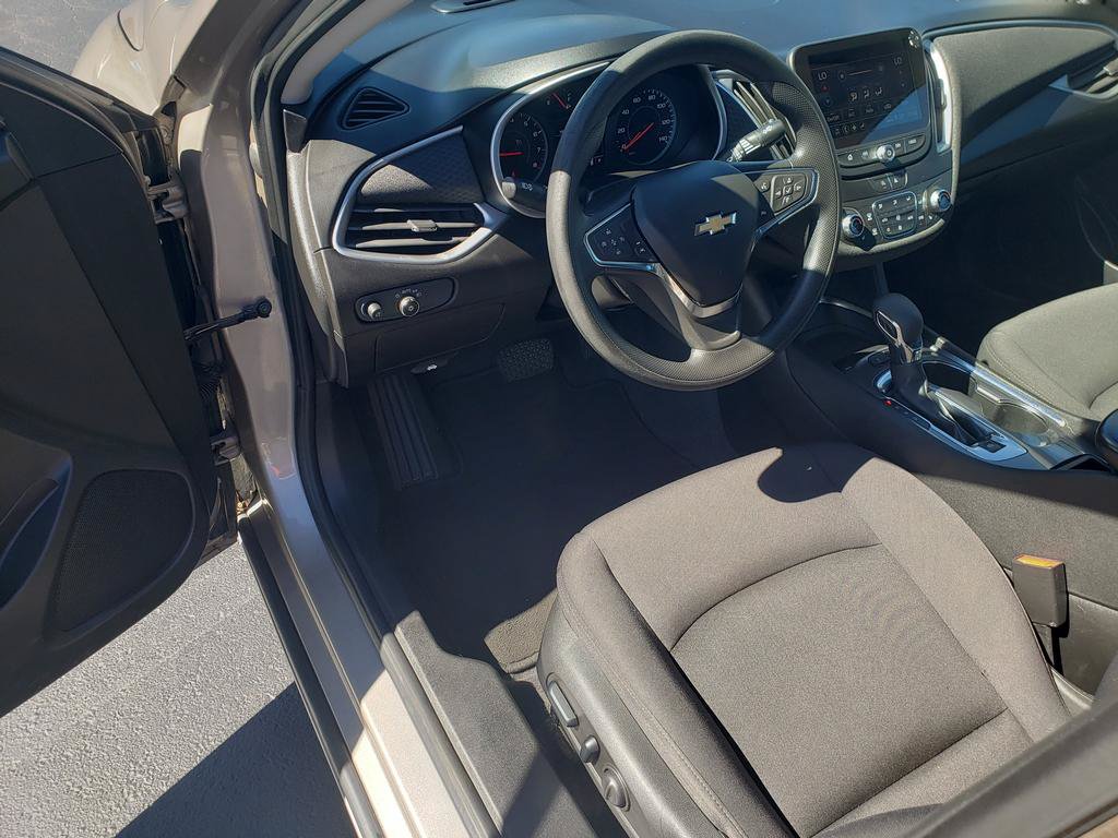Used 2024 Chevrolet Malibu LT FWD image 11