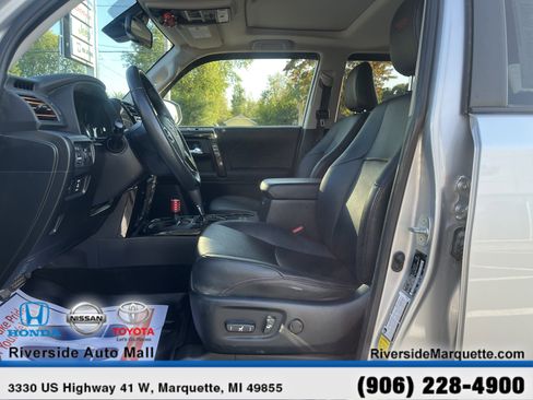 Used 2020 Toyota 4Runner Venture w/ Moonroof Package image 15