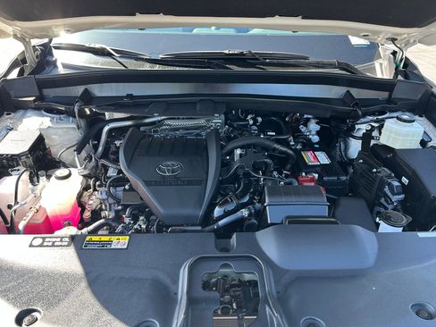 Certified 2024 Toyota Grand Highlander AWD image 32