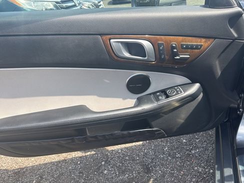 Used 2016 Mercedes-Benz SLK 300 image 29