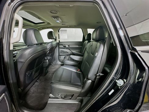 Used 2025 Kia Telluride S FWD image 29