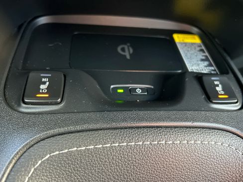 Used 2025 Toyota Corolla XSE image 20