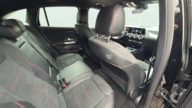 Used 2023 Mercedes-Benz GLA 35 AMG 4MATIC image 27