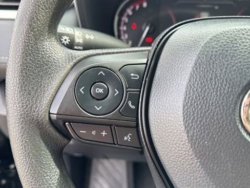 Certified 2025 Toyota RAV4 XLE image 22