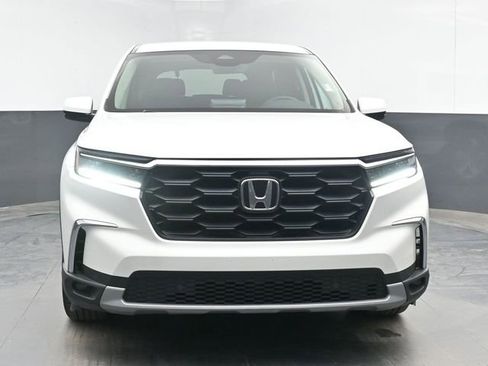 Used 2025 Honda Pilot EX-L image 3