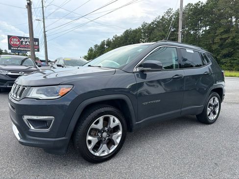 Used 2018 Jeep Compass Limited w/ Navigation Group FWD image 1